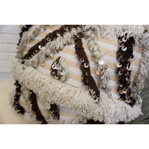 Vintage Moroccan Handira Pillow Cover: Berber Wedding Blanket, Sequins 03YS00356 - Picture 6 of 10